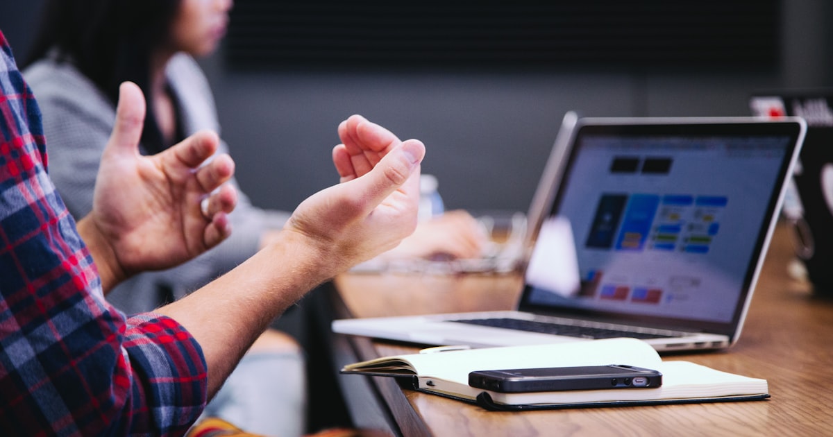 Come scrivere OKR efficaci: 10 esempi pratici per ogni funzione aziendale